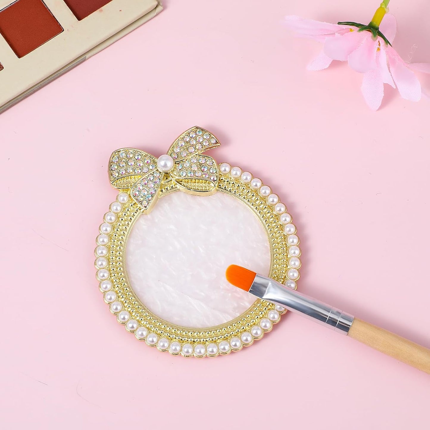 Resin Nail Art Palette Gold Edge Nail Holder Heart Shaped Color Makeup Foundation Mixing Tools Display Board Gel Nail Art Color Mixing Palette Painting Tray Manicure Tool