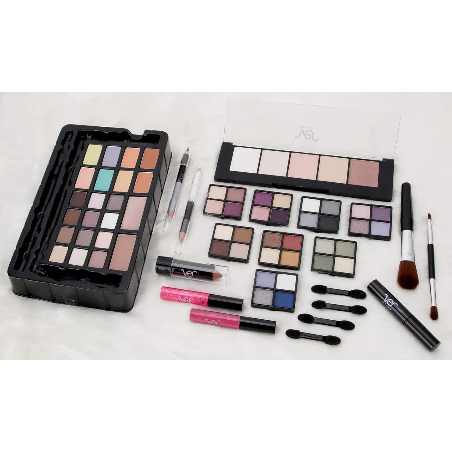 72pcs Makeup Gift Set Kit Train Case With Extendable Trays (eyeshadow, Blushes, Lipstick & More) - Vmk1504