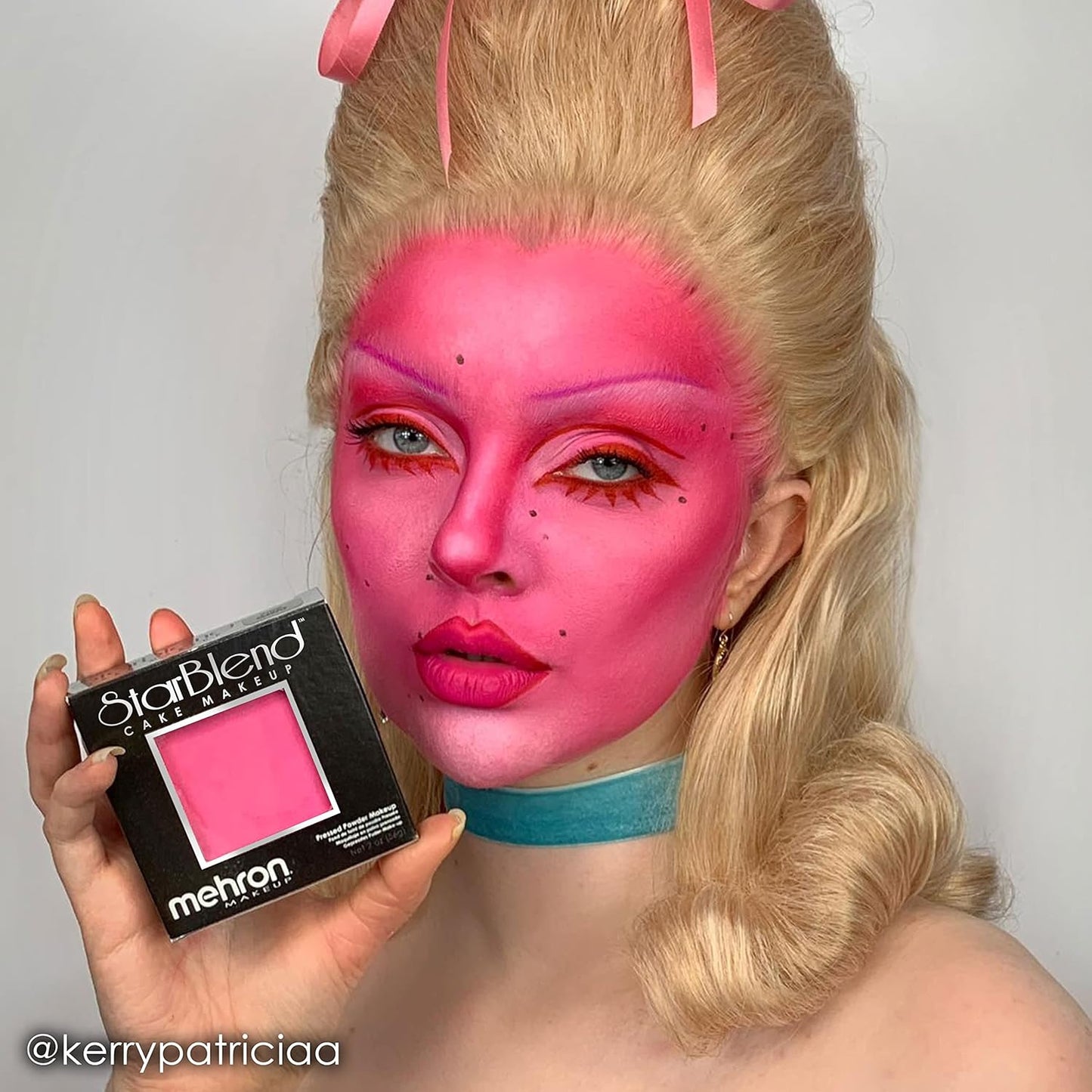 Mehron Makeup StarBlend Cake Makeup | Wet/Dry Pressed Powder | Powder Foundation | Pink Face Paint & Body Paint 2 oz (56g)