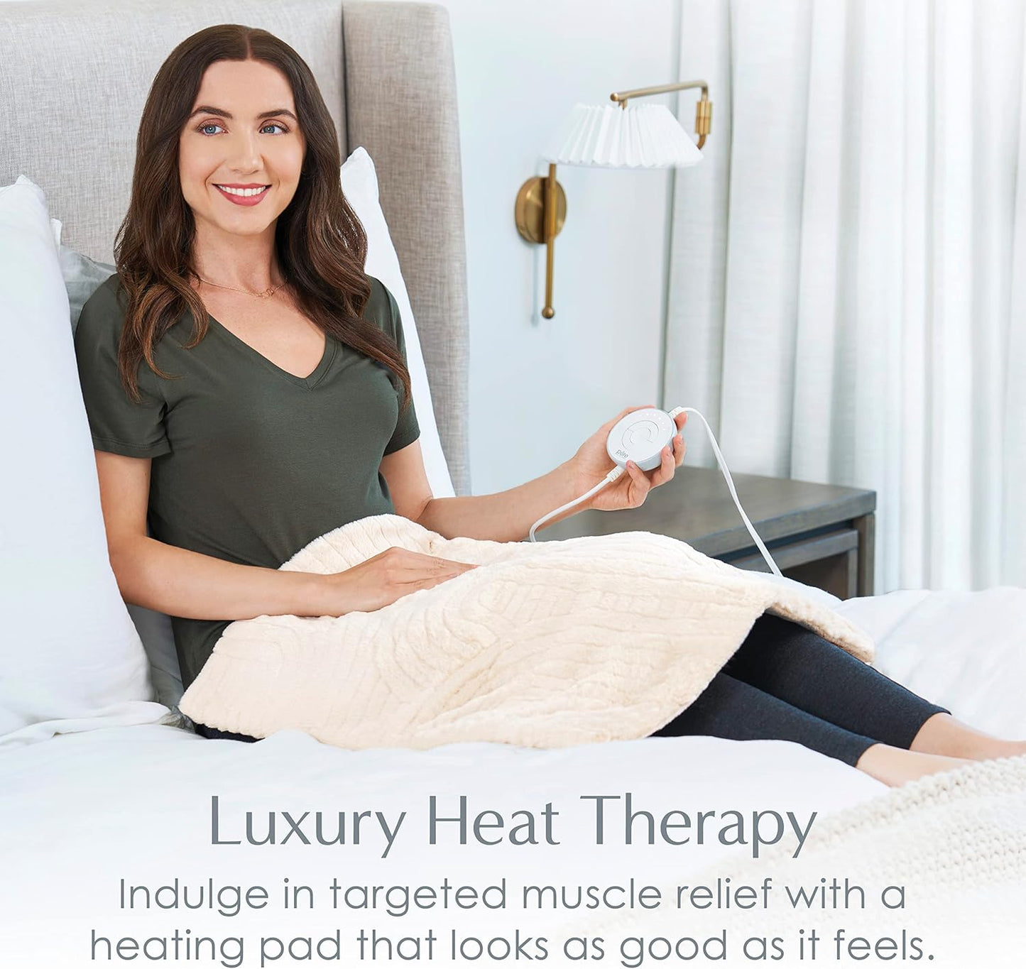 Pure Enrichment® PureRadiance™ Ultra-Wide Luxury Heating Pad for Cramps & Back Pain Relief, Patented Design, Soft Faux Fur & Micromink, 6 Heat Settings, Machine Washable, Large, 20”x24” (Golden Sands)