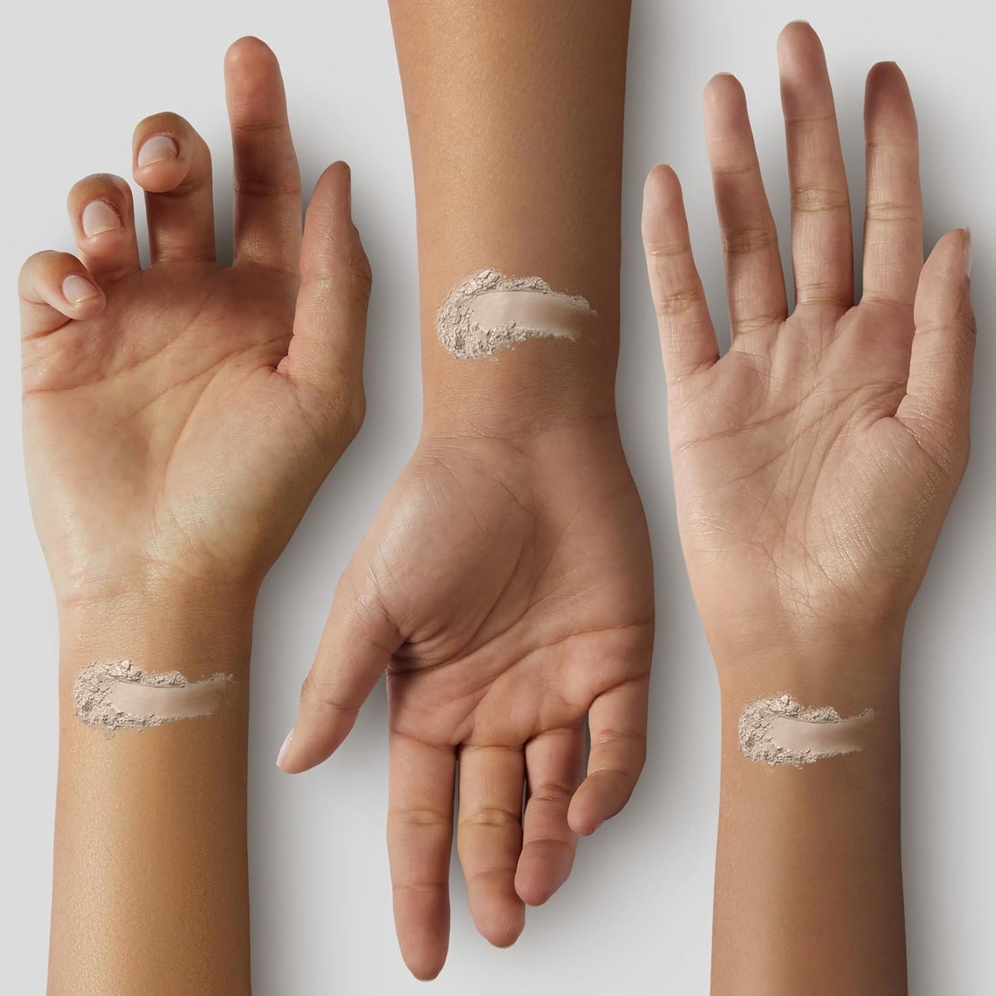 Revlon Translucent Powder, PhotoReady Blurring Face Makeup, Lightweight & Breathable High Pigment, Natural Finish, 001 Translucent, 0.25 Oz