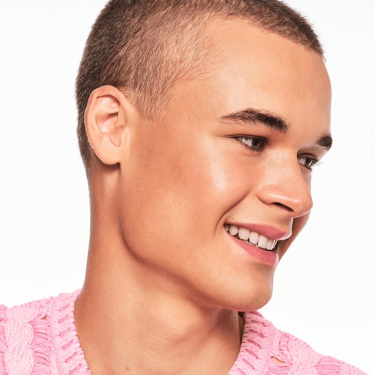 essence | Baby Got Bronze Liquid Bronzer | Lightweight, Buildable, Natural Finish with Sponge Applicator| Vegan & Cruelty Free (10 | Sweet Shadows)