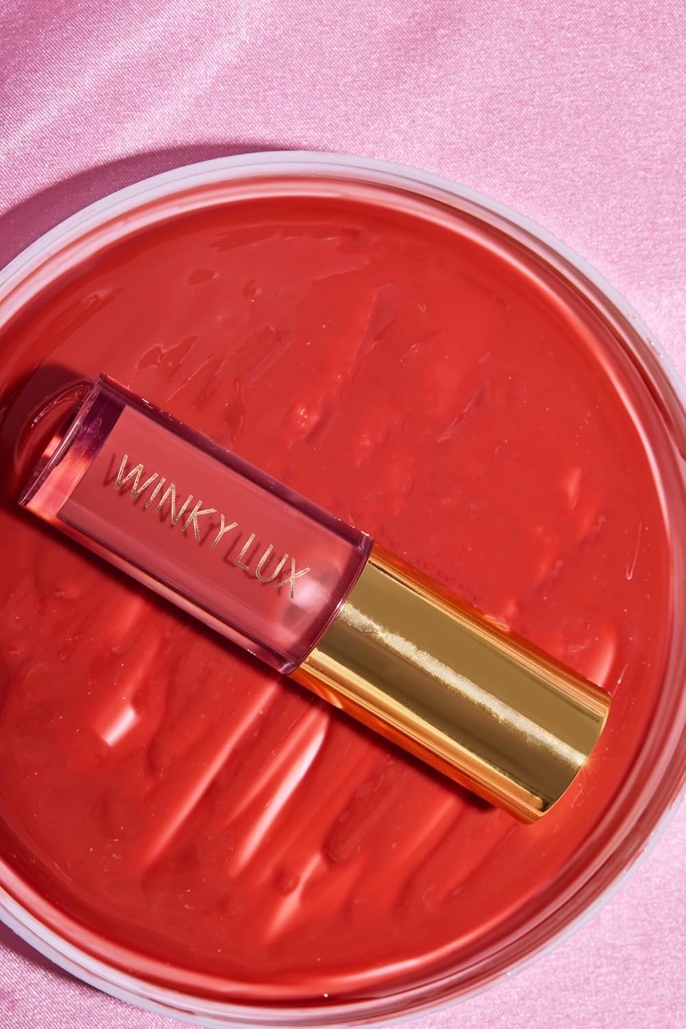 Winky Lux Swoon Very There Lip Oil - Hydrating Nude Brown Tint with Jojoba Oil, Non-Sticky Glossy Lip Oil, Natural Beige Gloss for Juicy Lips & Soft Vanilla Scent