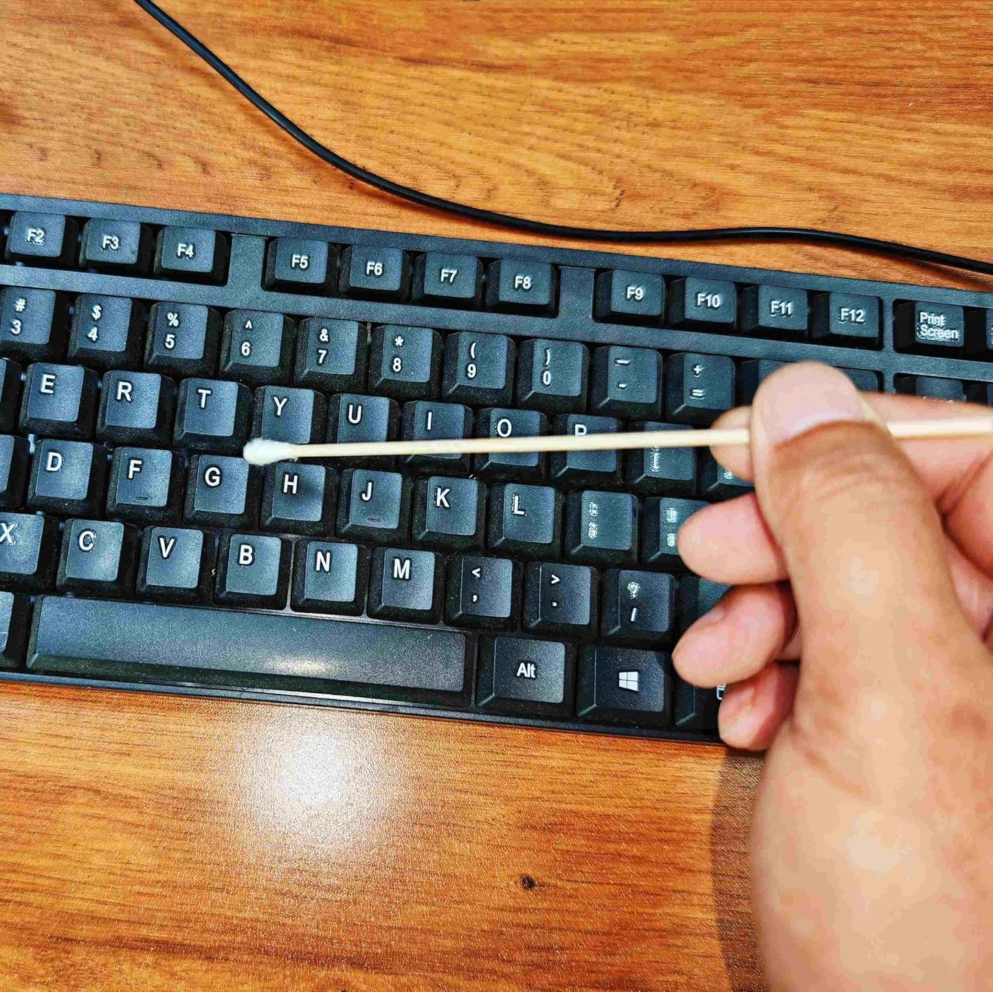 200 Pcs Cotton Swabs, 6 Inch Long Ear Buds with Extra Long Wooden Handle Ear Picks for Cleaning, Jewelry, Polishing, Makeup, Dogs